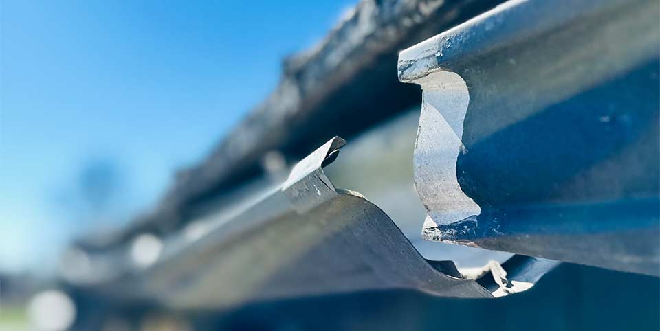 poor-rain-gutter-installation